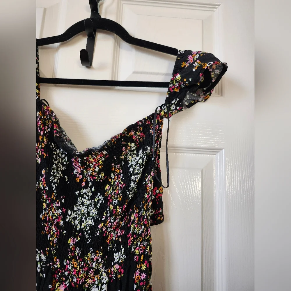 Francescas Collections chic off